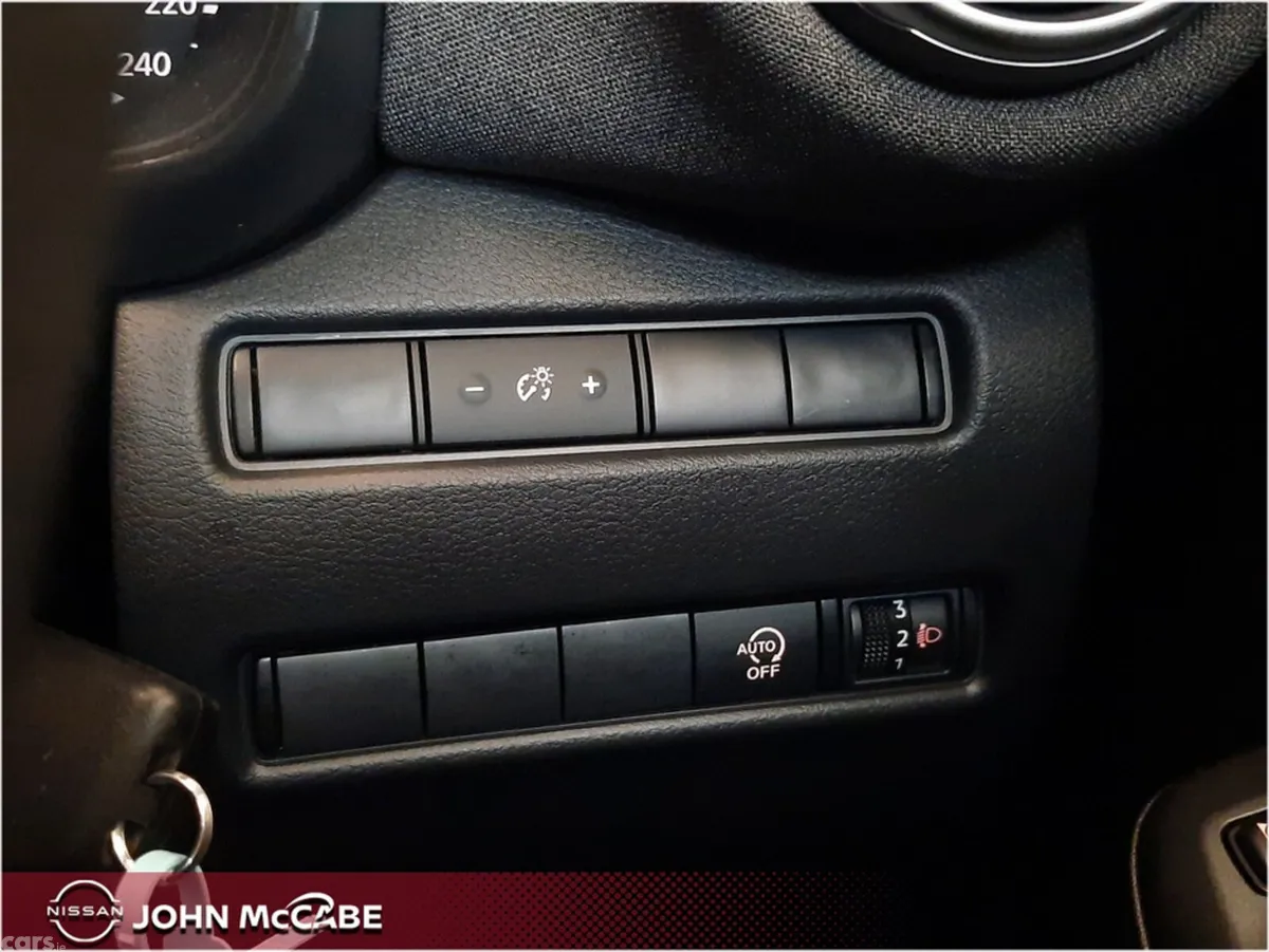 Nissan Juke MPV, Petrol, 2025, Grey