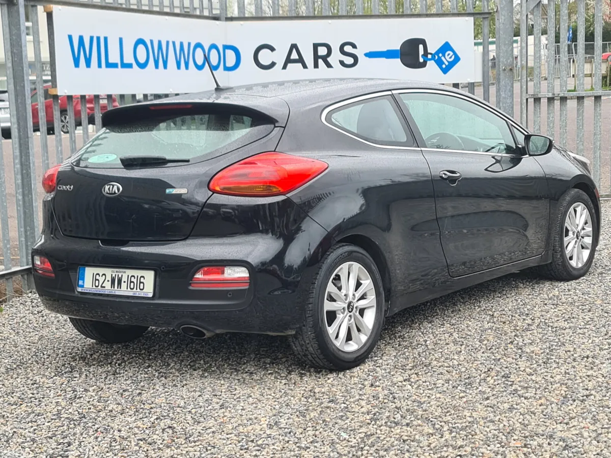 Kia Ceed Hatchback, Petrol, 2016, Black