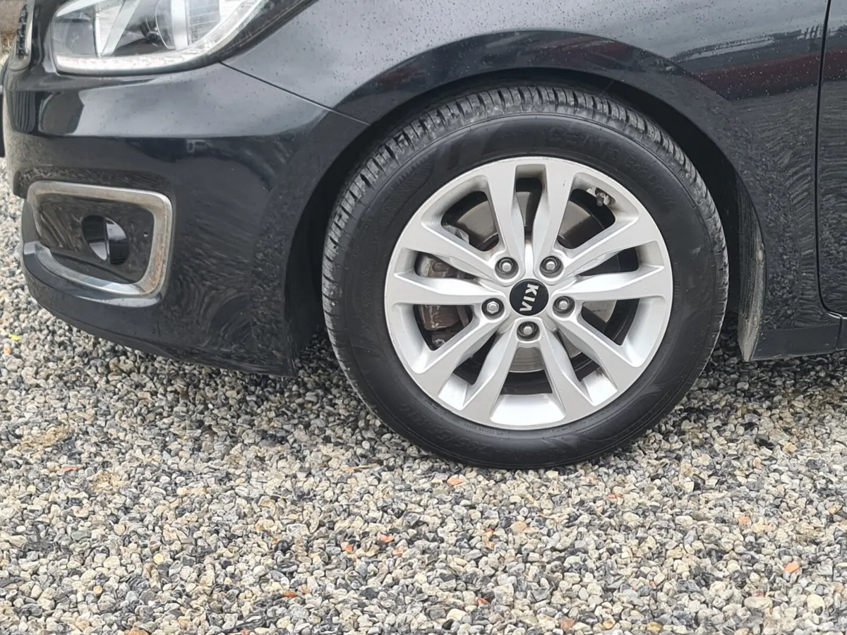 Kia Ceed Hatchback, Petrol, 2016, Black
