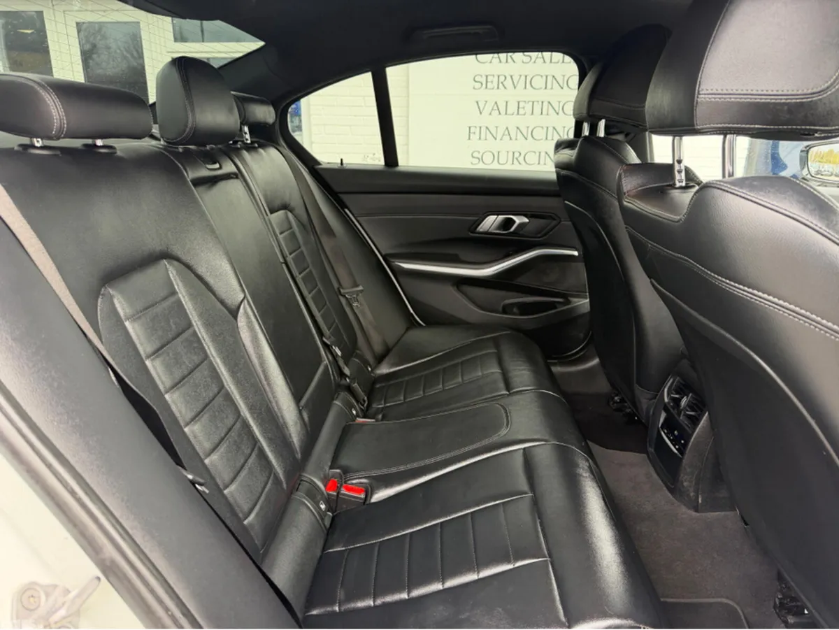 BMW 3-Series Saloon, Petrol Plug-in Hybrid, 2020, White