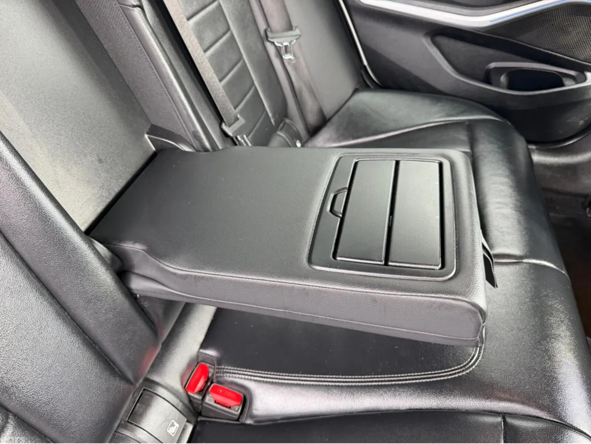 BMW 3-Series Saloon, Petrol Plug-in Hybrid, 2020, White