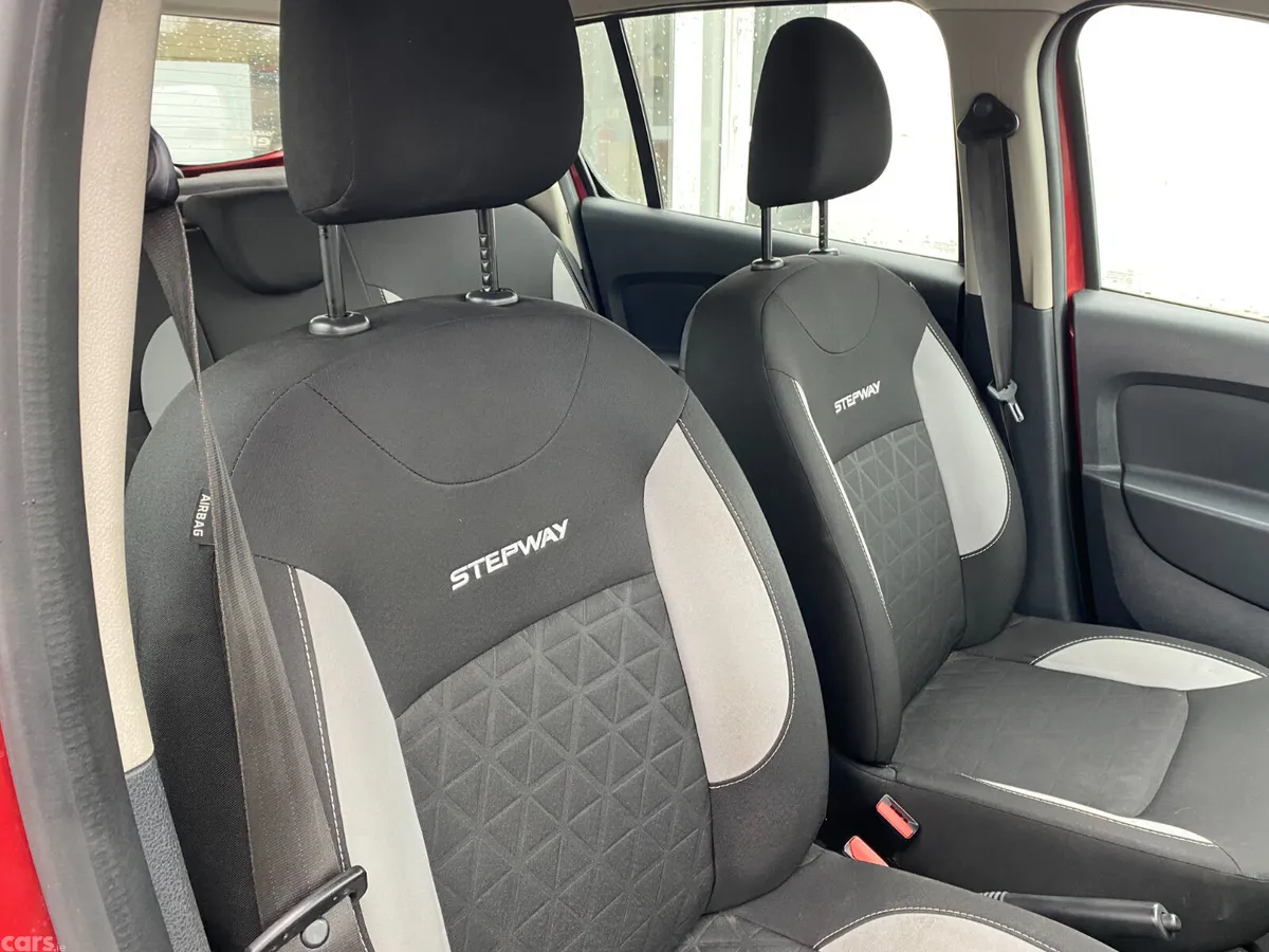 Dacia Sandero Stepway Hatchback, Diesel, 2017, Red