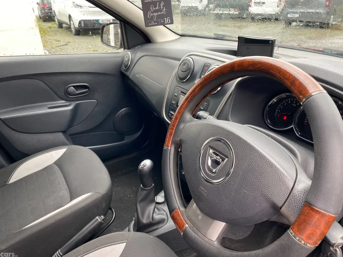 Dacia Sandero Stepway Hatchback, Diesel, 2017, Red