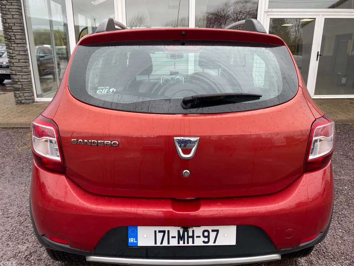 Dacia Sandero Stepway Hatchback, Diesel, 2017, Red