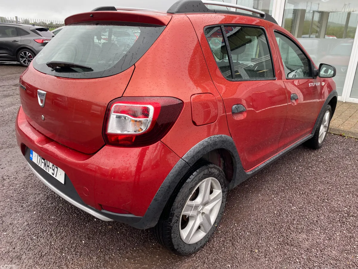 Dacia Sandero Stepway Hatchback, Diesel, 2017, Red
