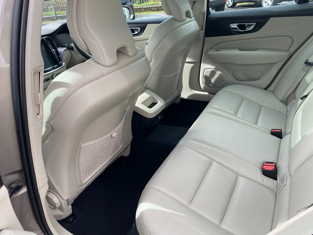 Volvo V60 Estate, Diesel, 2019, Grey