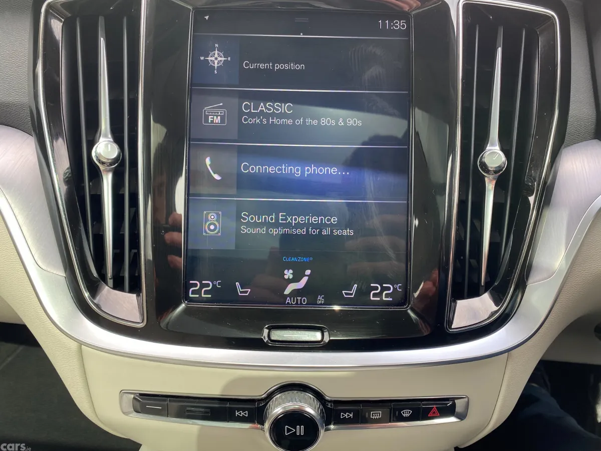 Volvo V60 Estate, Diesel, 2019, Grey