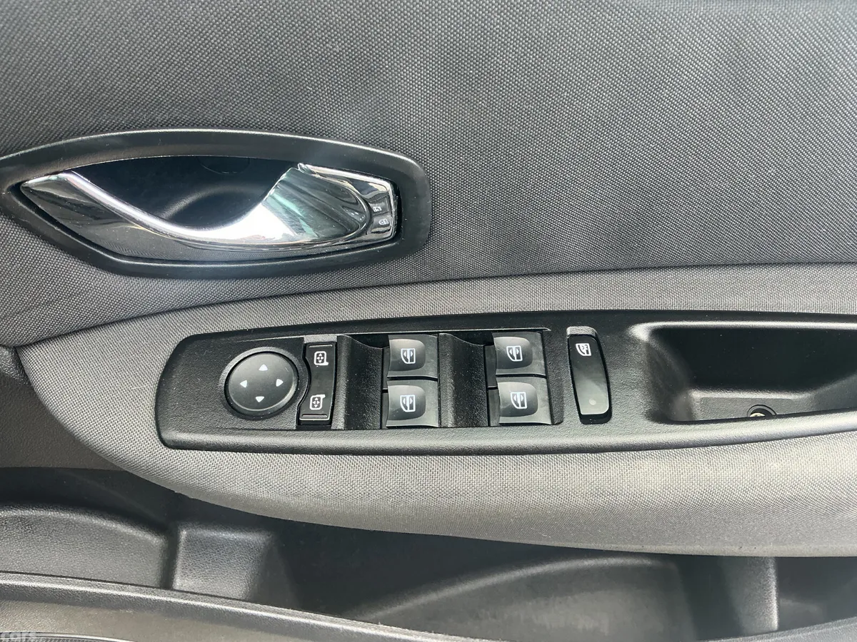 Renault Grand Scenic MPV, Diesel, 2016, Gold