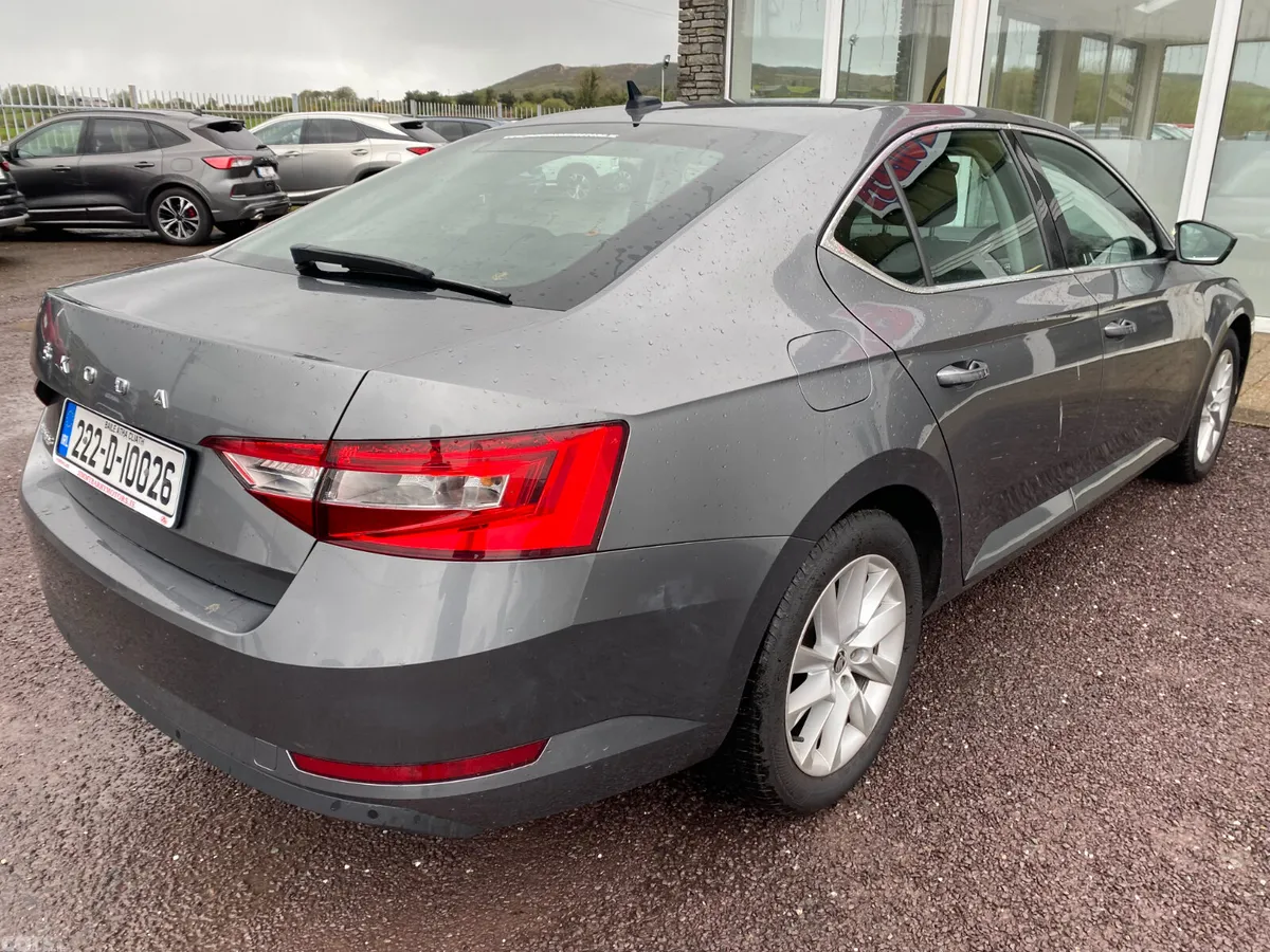 Skoda Superb Saloon, Diesel, 2022, Grey
