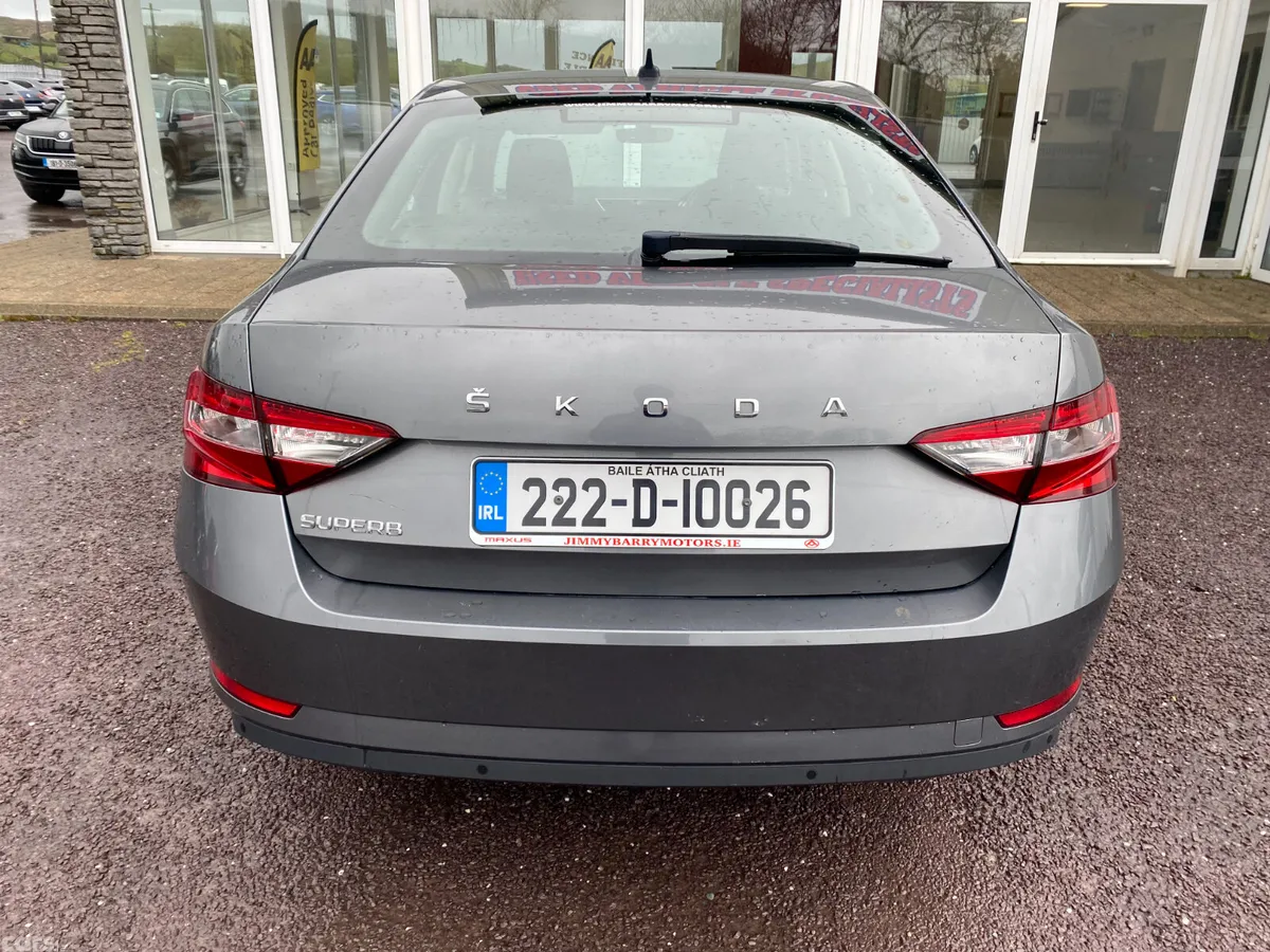 Skoda Superb Saloon, Diesel, 2022, Grey