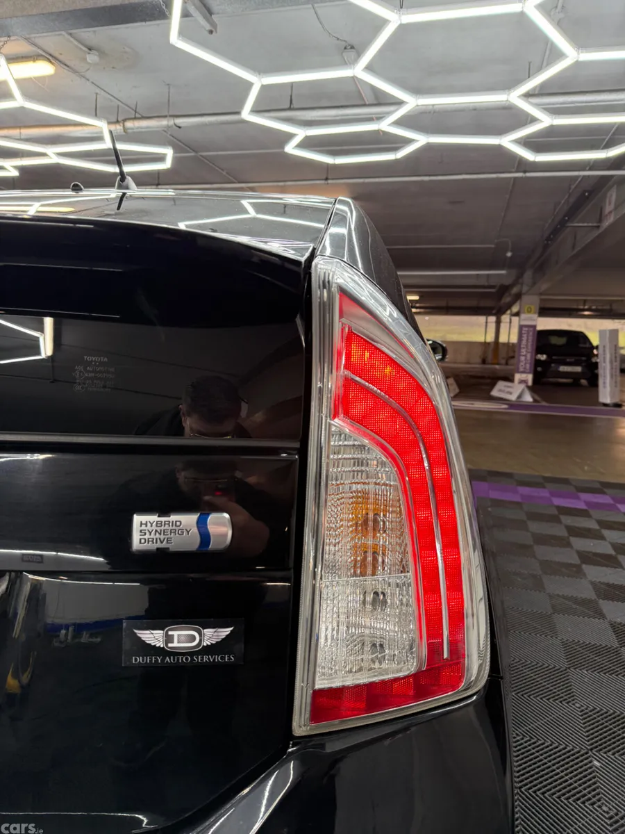 Toyota Prius Saloon, Petrol Hybrid, 2012, Black