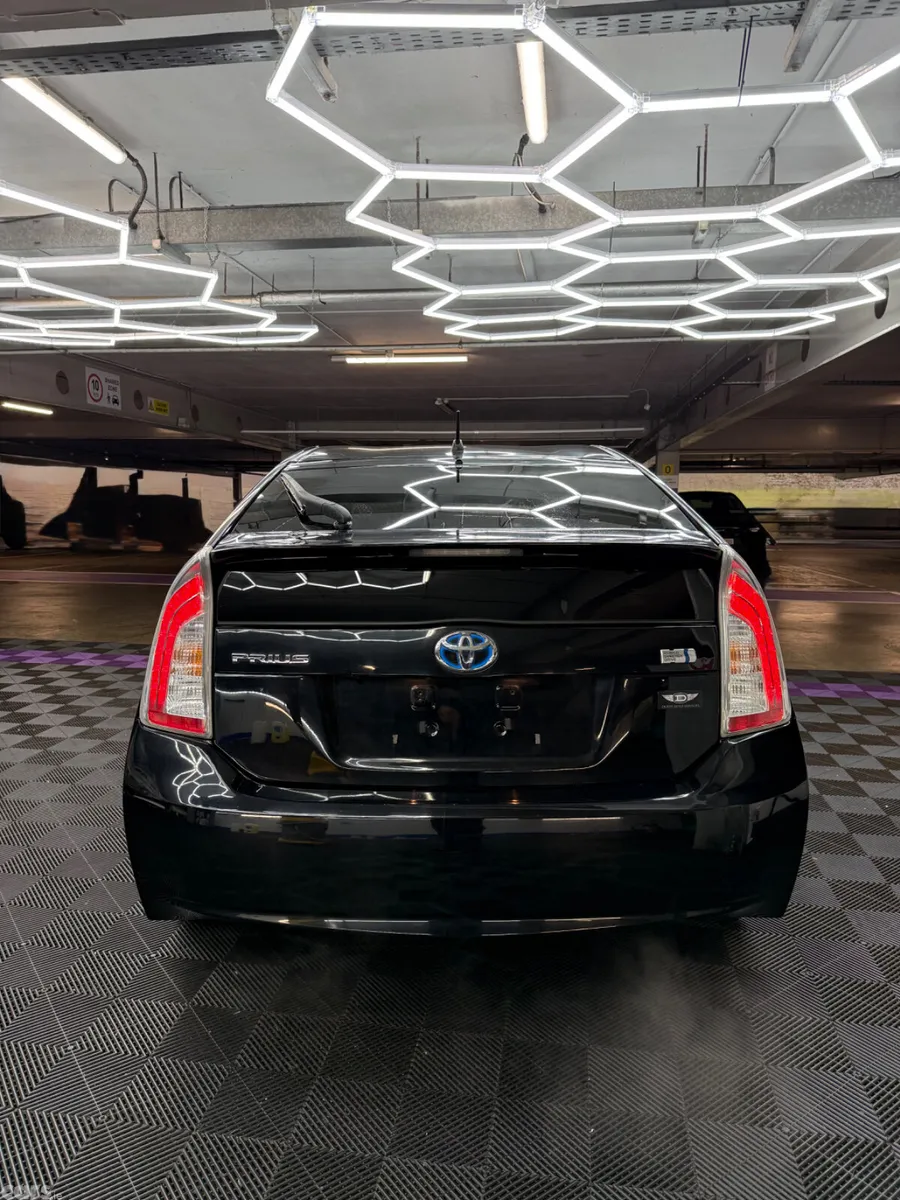 Toyota Prius Saloon, Petrol Hybrid, 2012, Black