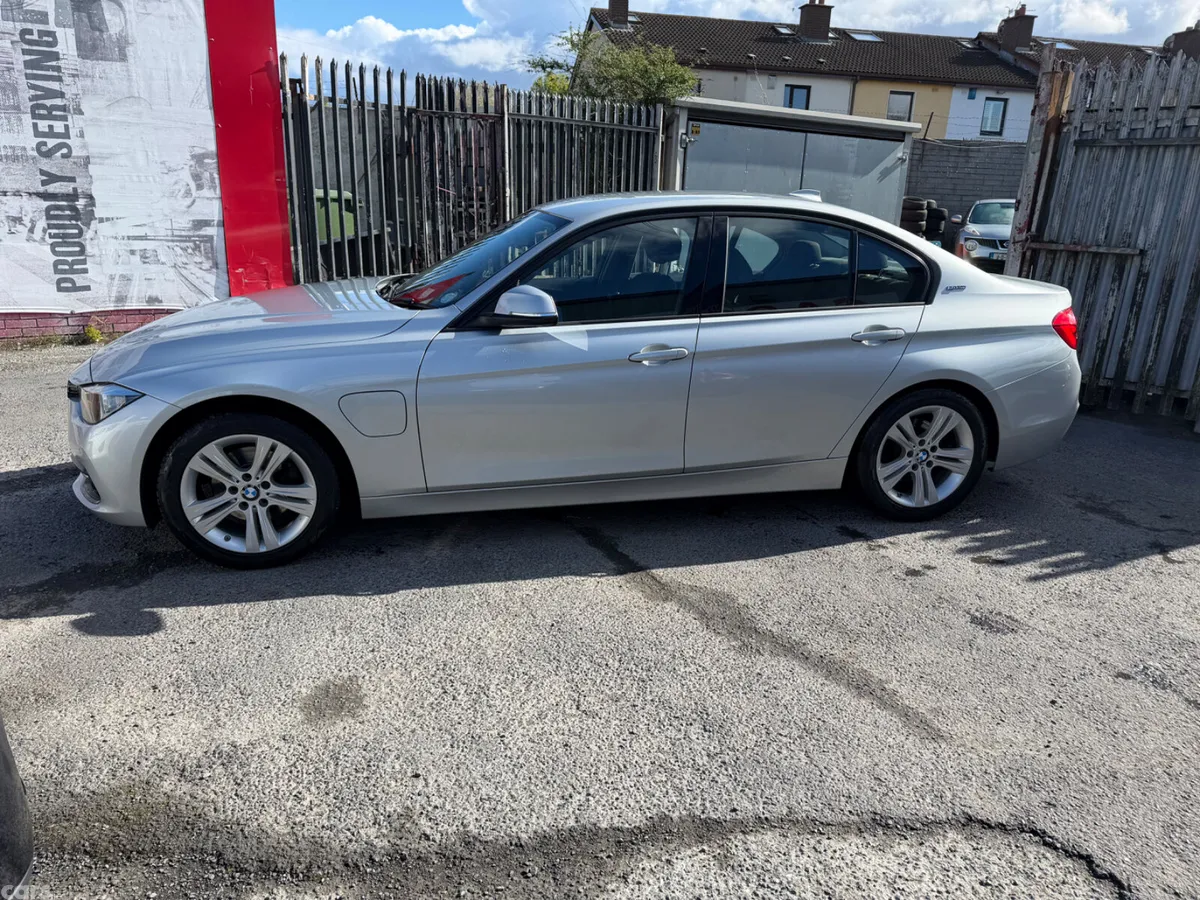 BMW 3-Series Saloon, Petrol Plug-in Hybrid, 2016, Silver