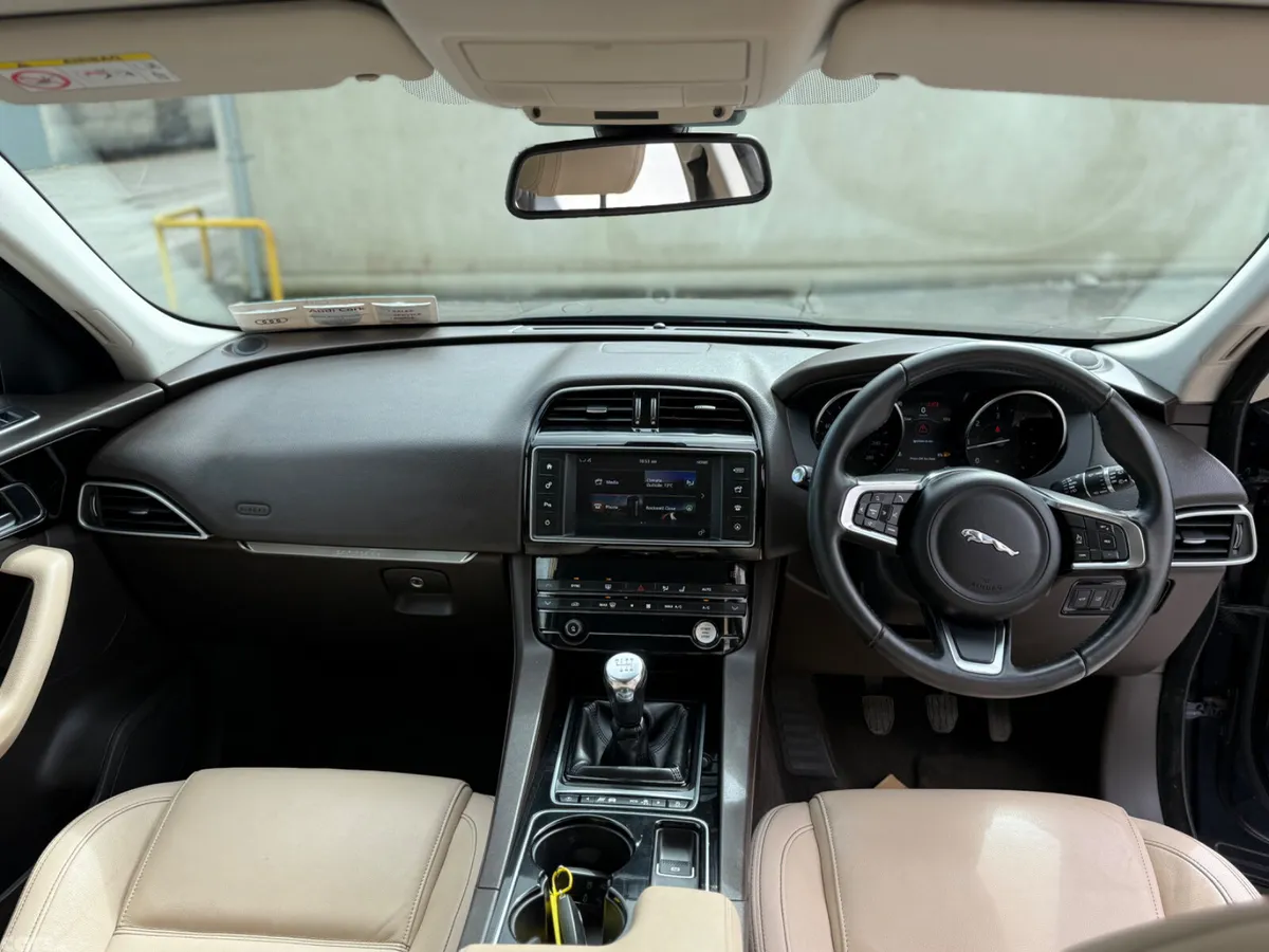 Jaguar F-Pace SUV, Diesel, 2018, Blue