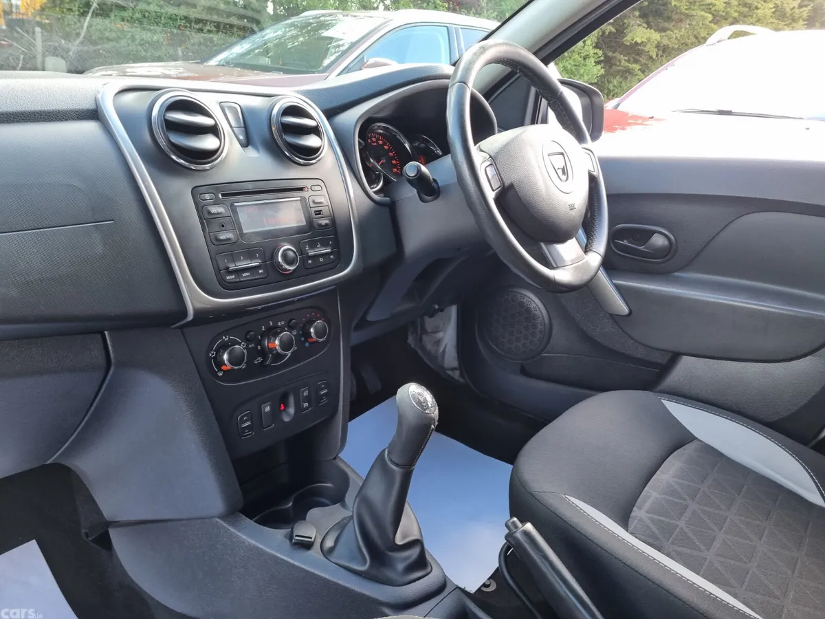 Dacia Sandero Hatchback, Petrol, 2016, White