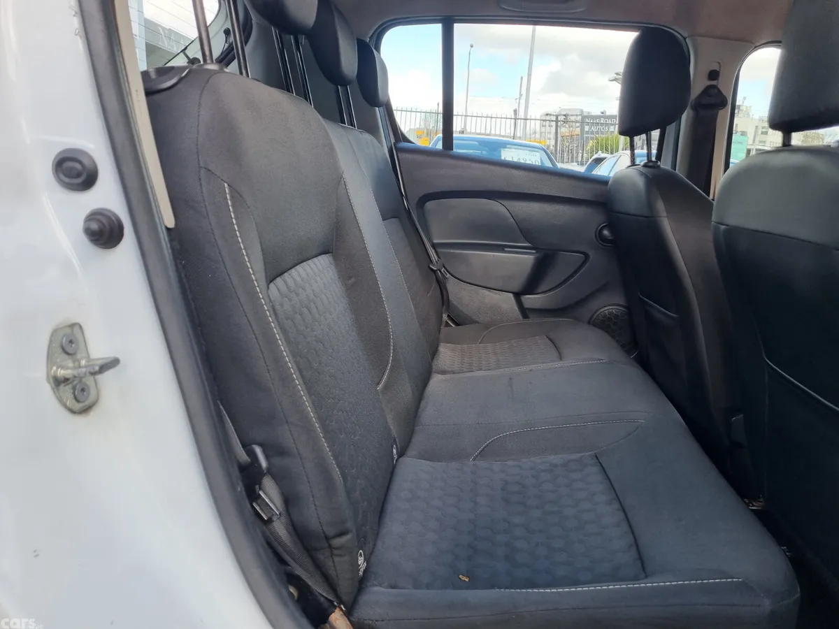 Dacia Sandero Hatchback, Petrol, 2016, White