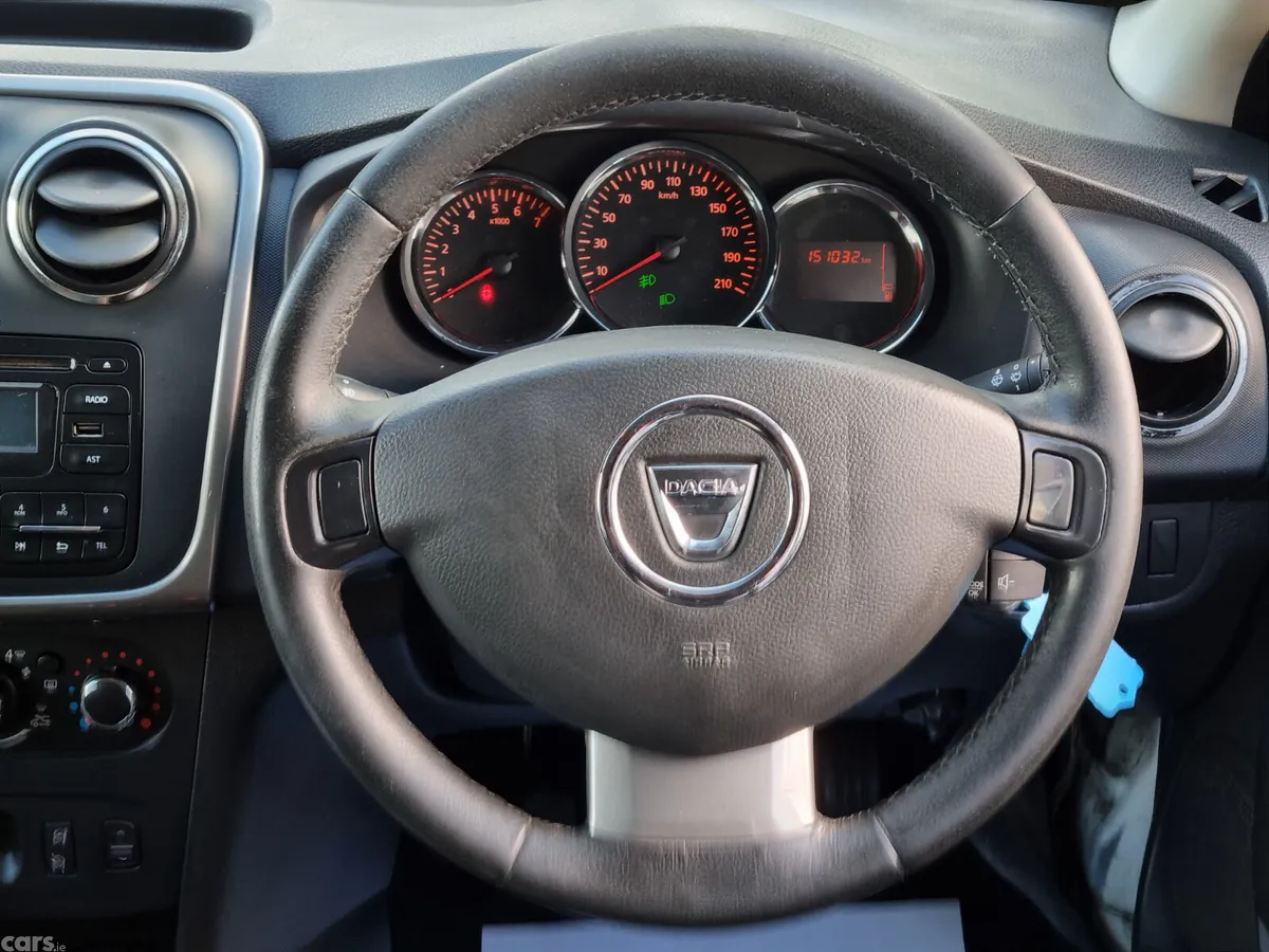 Dacia Sandero Hatchback, Petrol, 2016, White