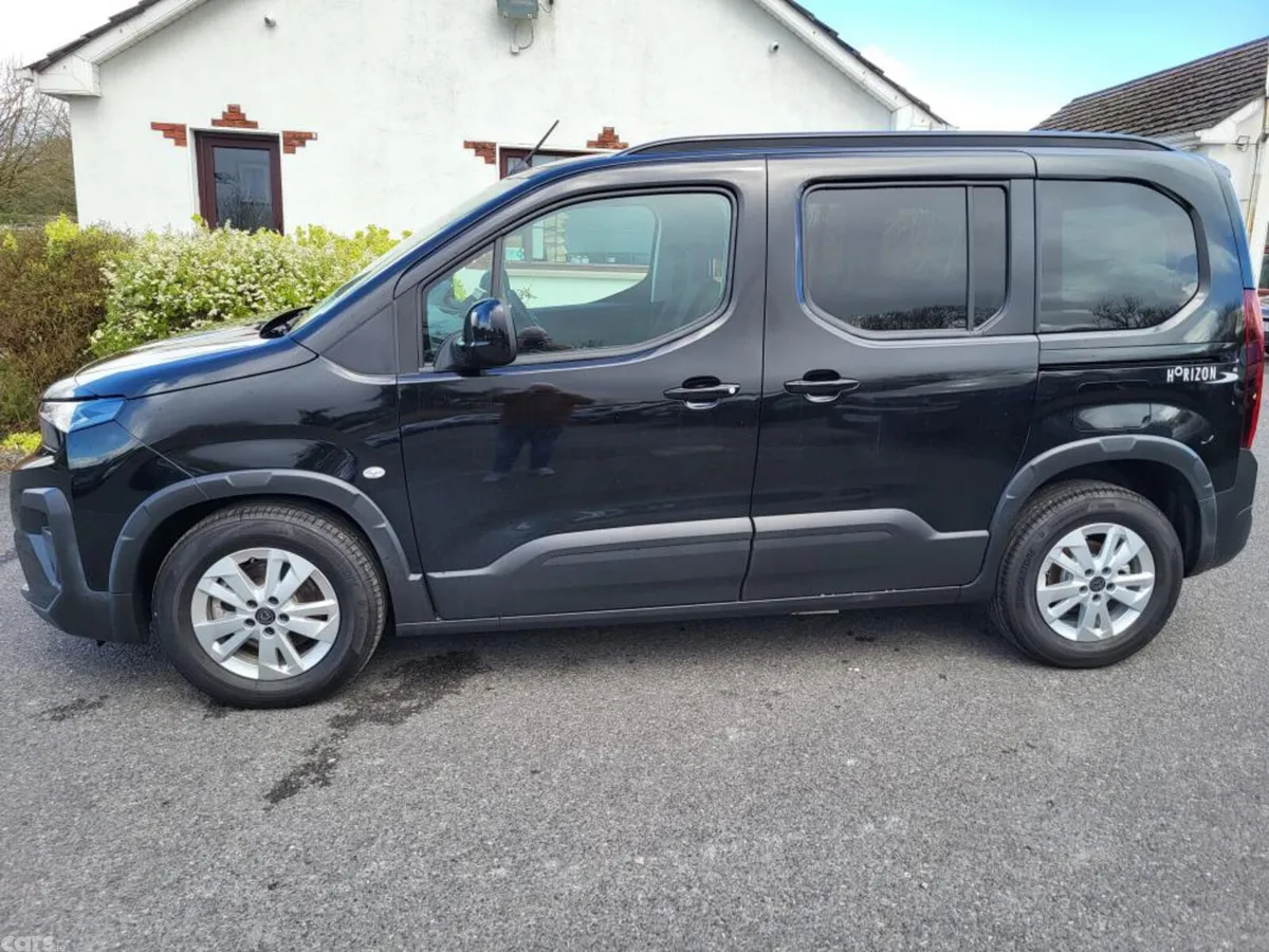 Peugeot Rifter MPV, Diesel, 2026, Black