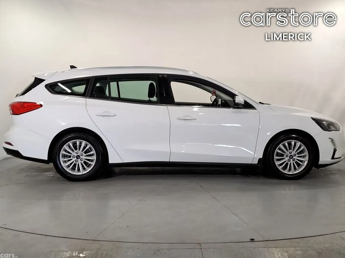 Ford Focus Estate, Petrol Hybrid, 2021, White
