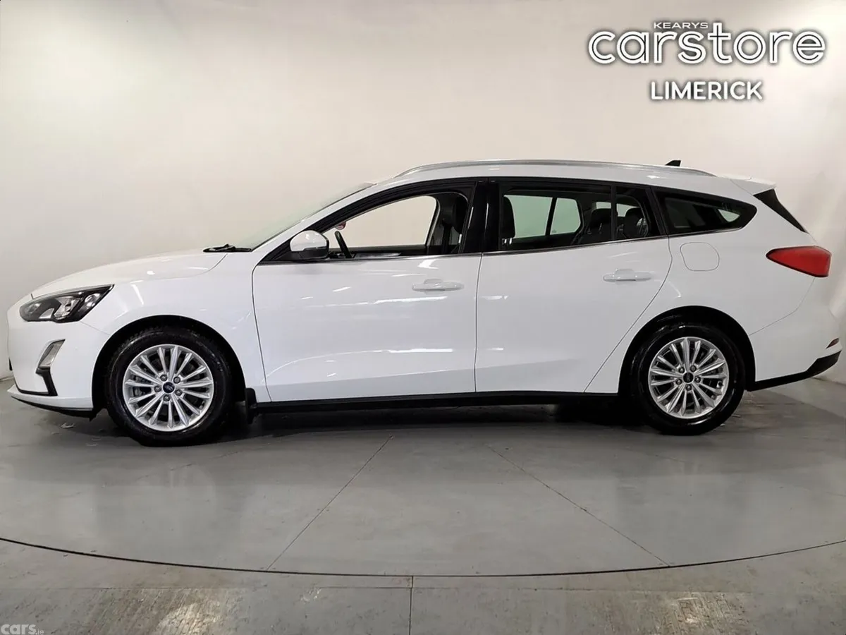 Ford Focus Estate, Petrol Hybrid, 2021, White
