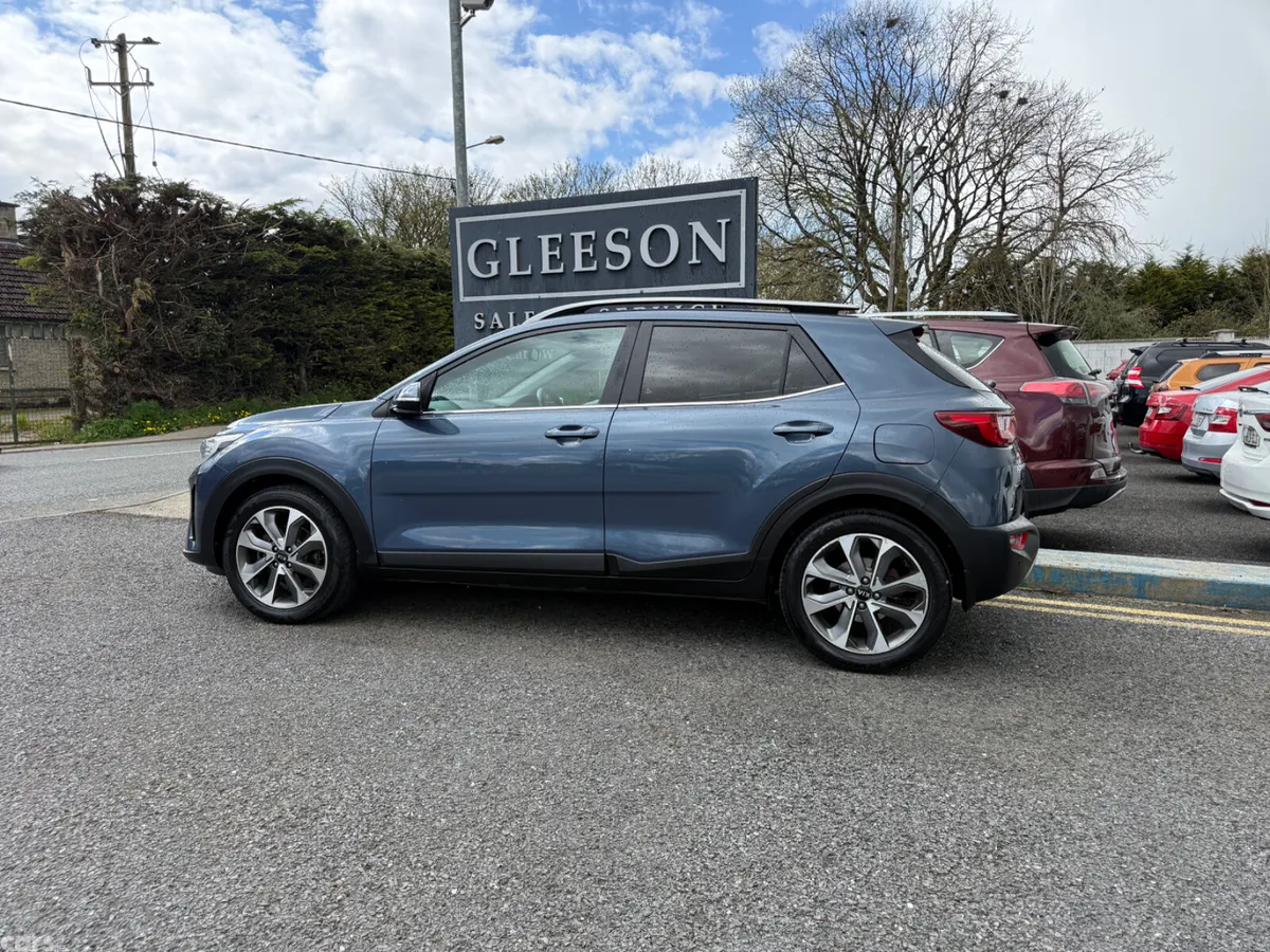 Kia Stonic Estate/Jeep, Diesel, 2019, Blue