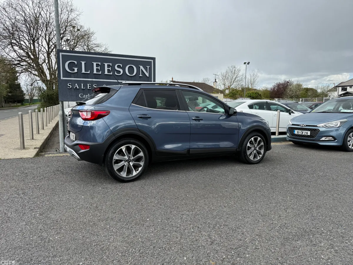 Kia Stonic Estate/Jeep, Diesel, 2019, Blue