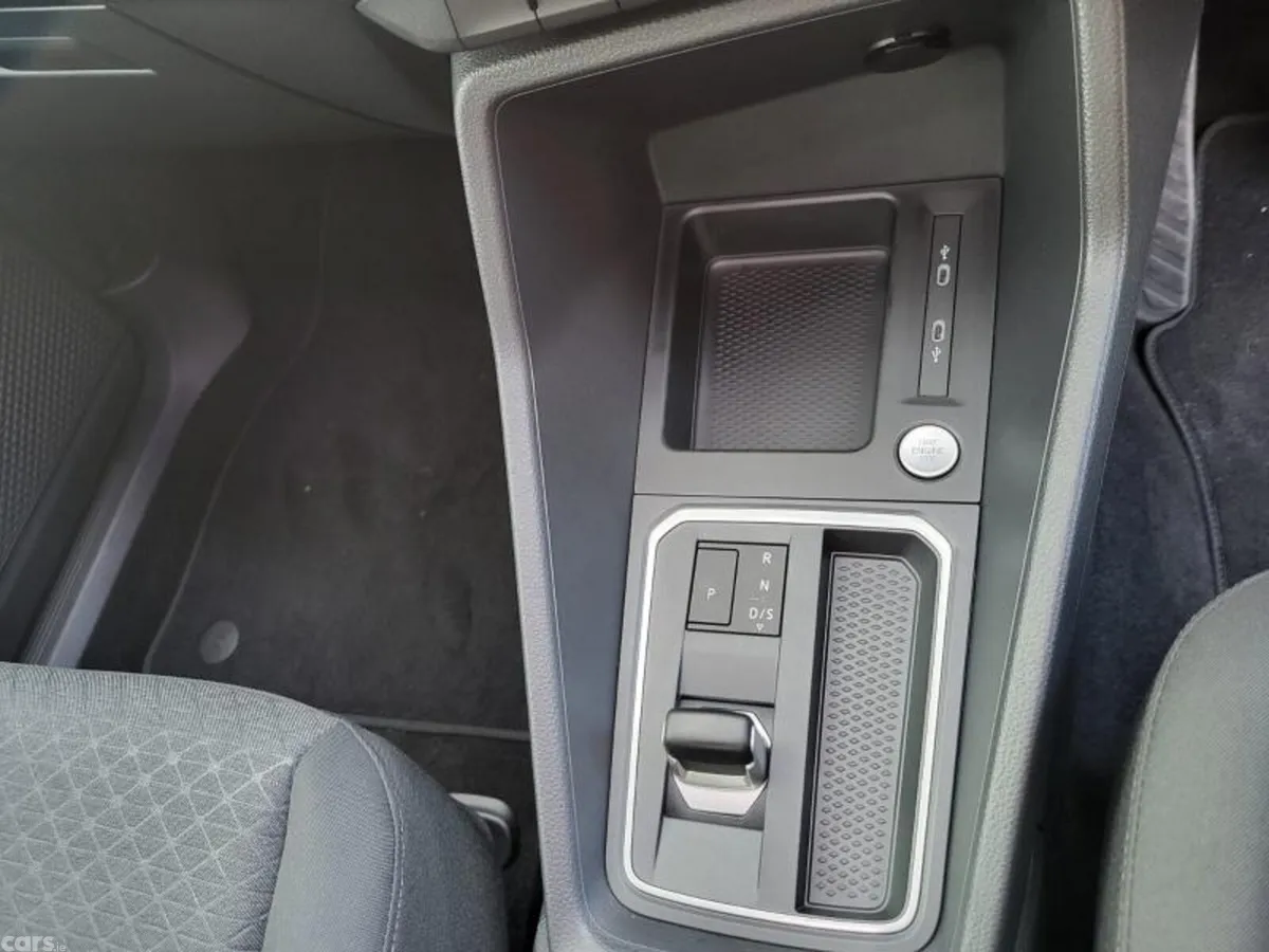 Ford Tourneo Connect MPV, Diesel, 2026, Blue