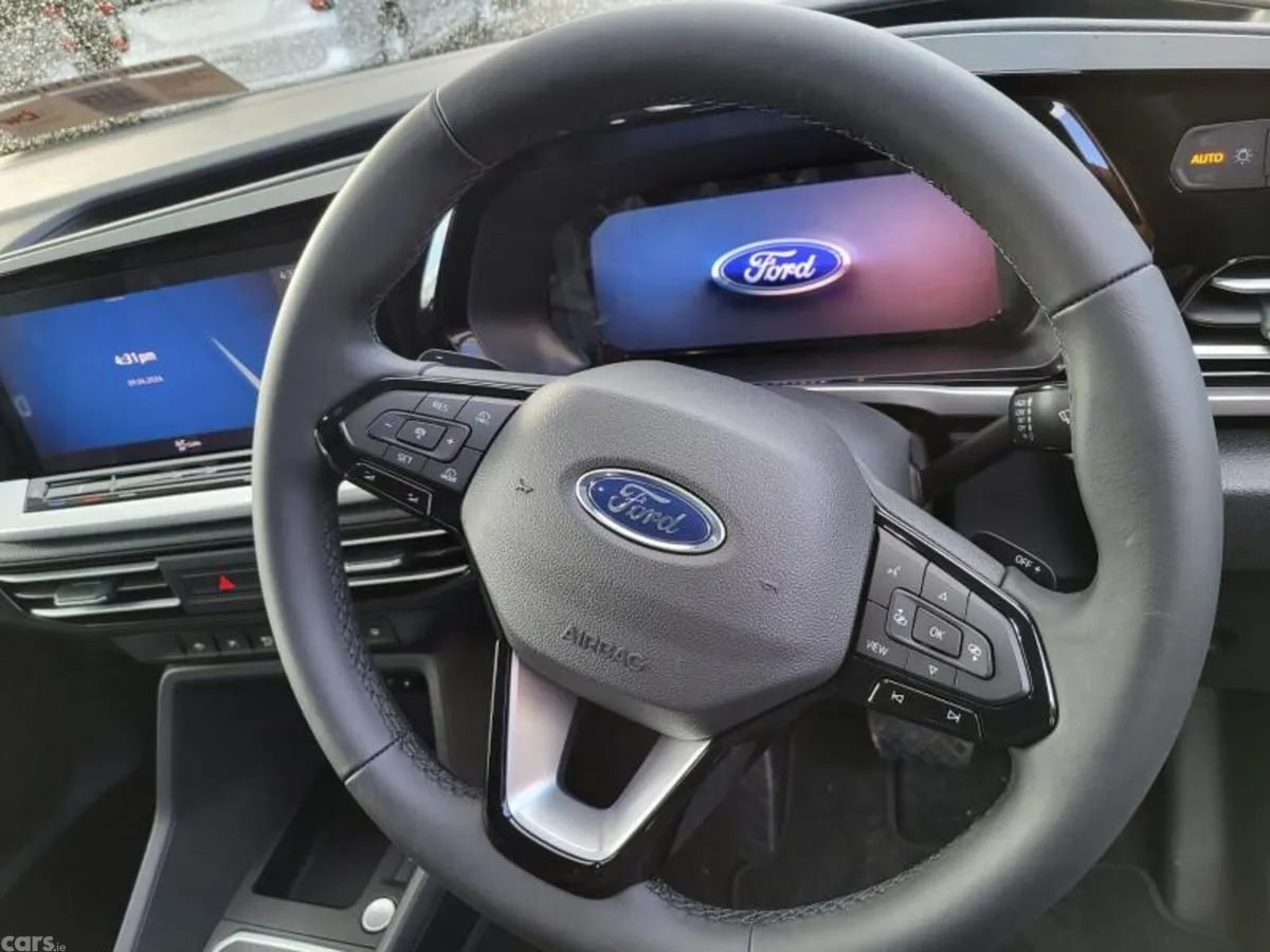 Ford Tourneo Connect MPV, Diesel, 2026, Blue