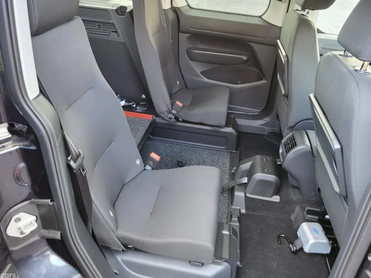 Ford Tourneo Connect MPV, Diesel, 2026, Blue