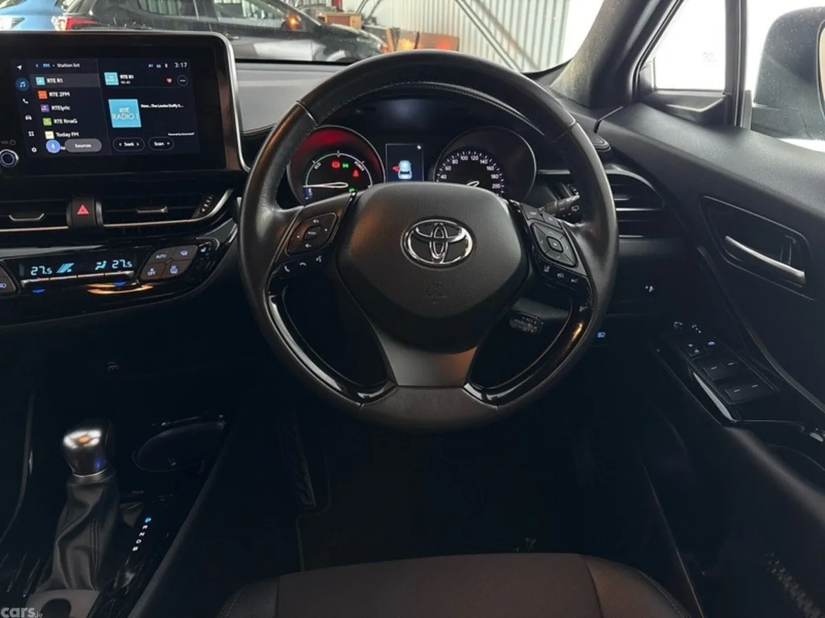 Toyota C-HR SUV, Petrol Hybrid, 2023, Grey