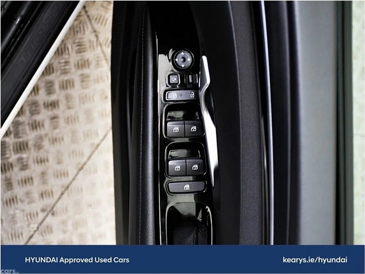 Hyundai Tucson SUV, Petrol Hybrid, 2024, White