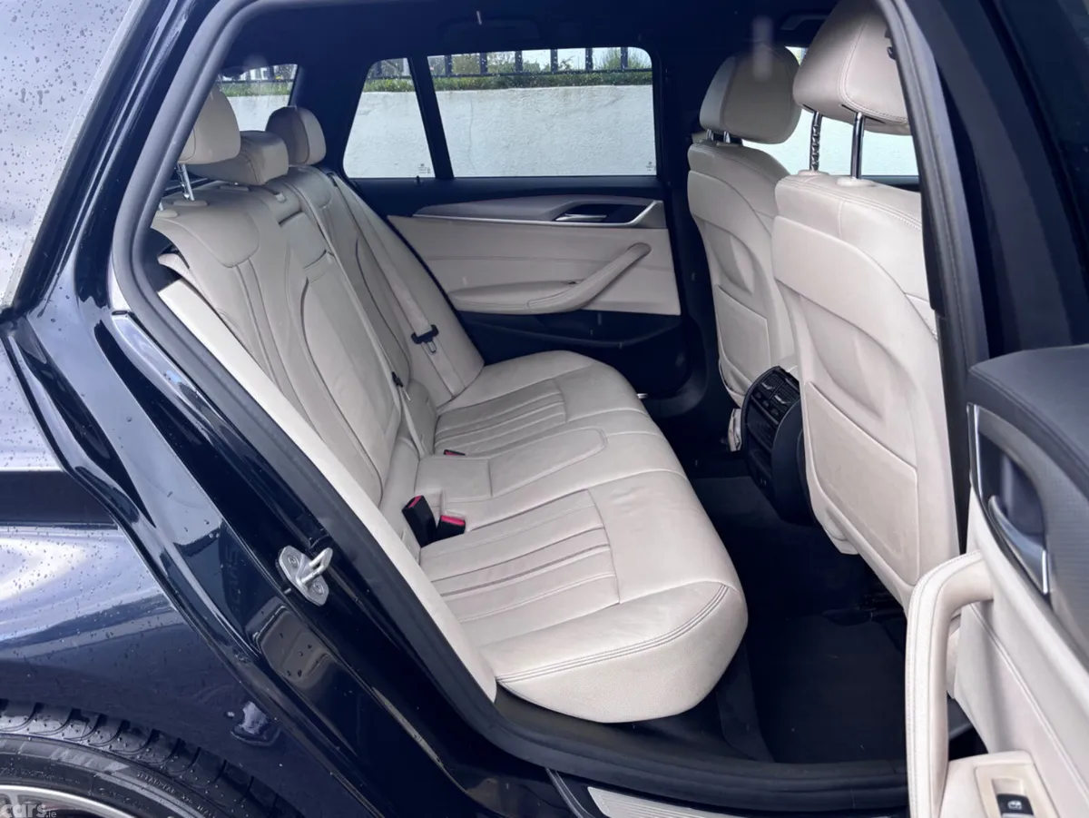 BMW 5-Series Estate, Petrol, 2018, Black