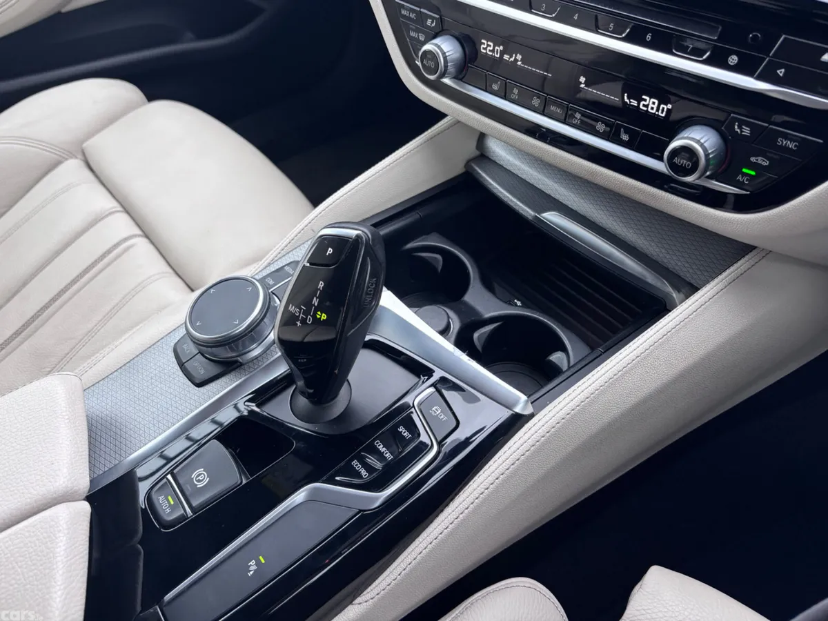 BMW 5-Series Estate, Petrol, 2018, Black