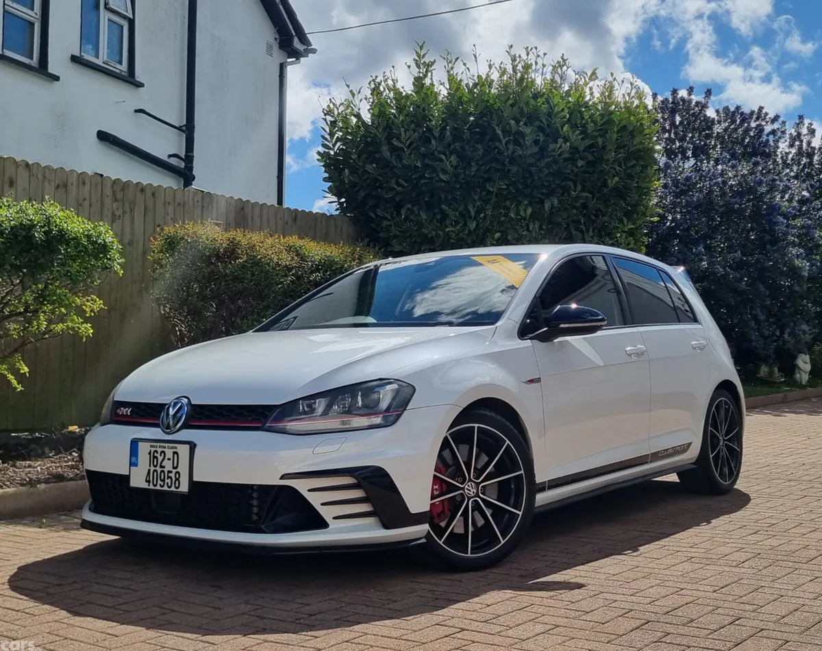 Volkswagen Golf Hatchback, Petrol, 2016, White