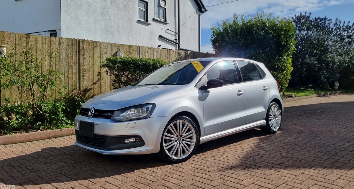 Volkswagen Polo Hatchback, Petrol, 2014, Silver
