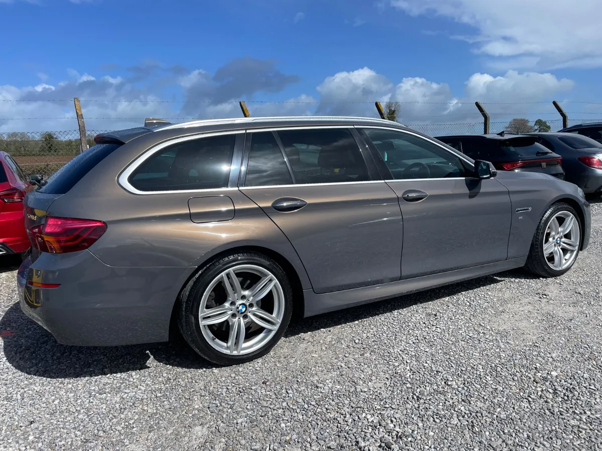 BMW 5-Series Estate/Jeep, Diesel, 2015, Beige