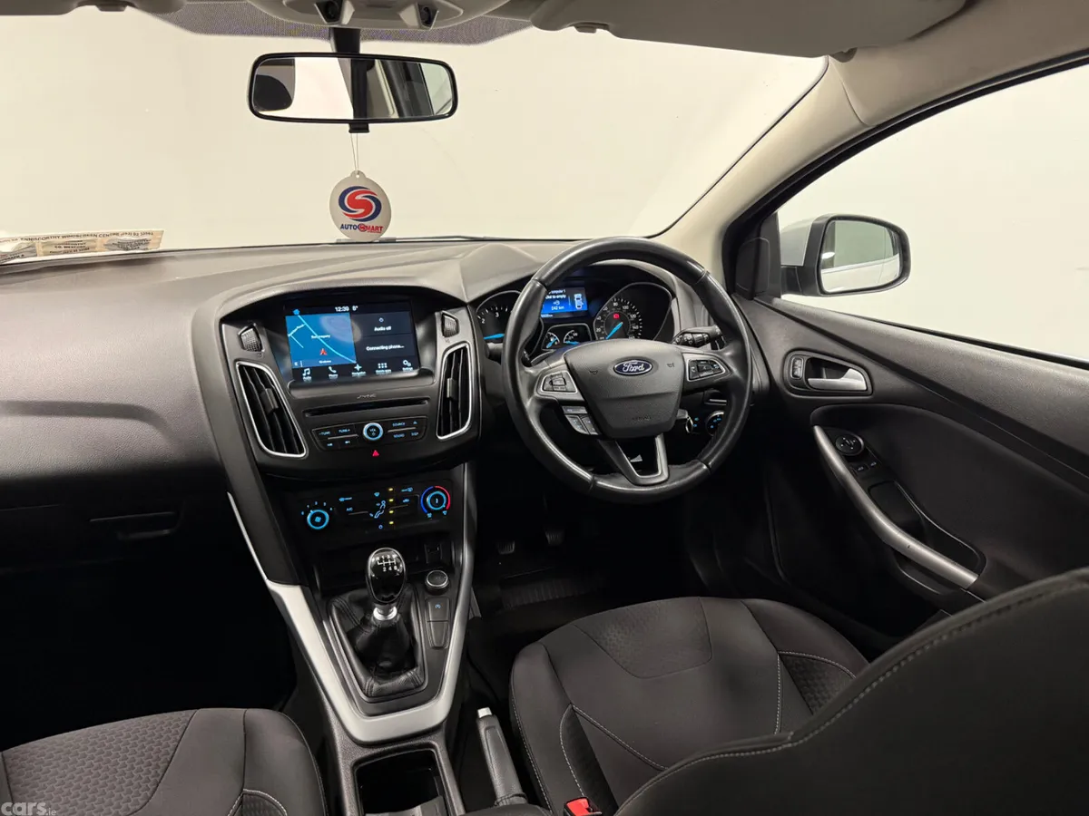 Ford Focus Hatchback, Diesel, 2017, Silver