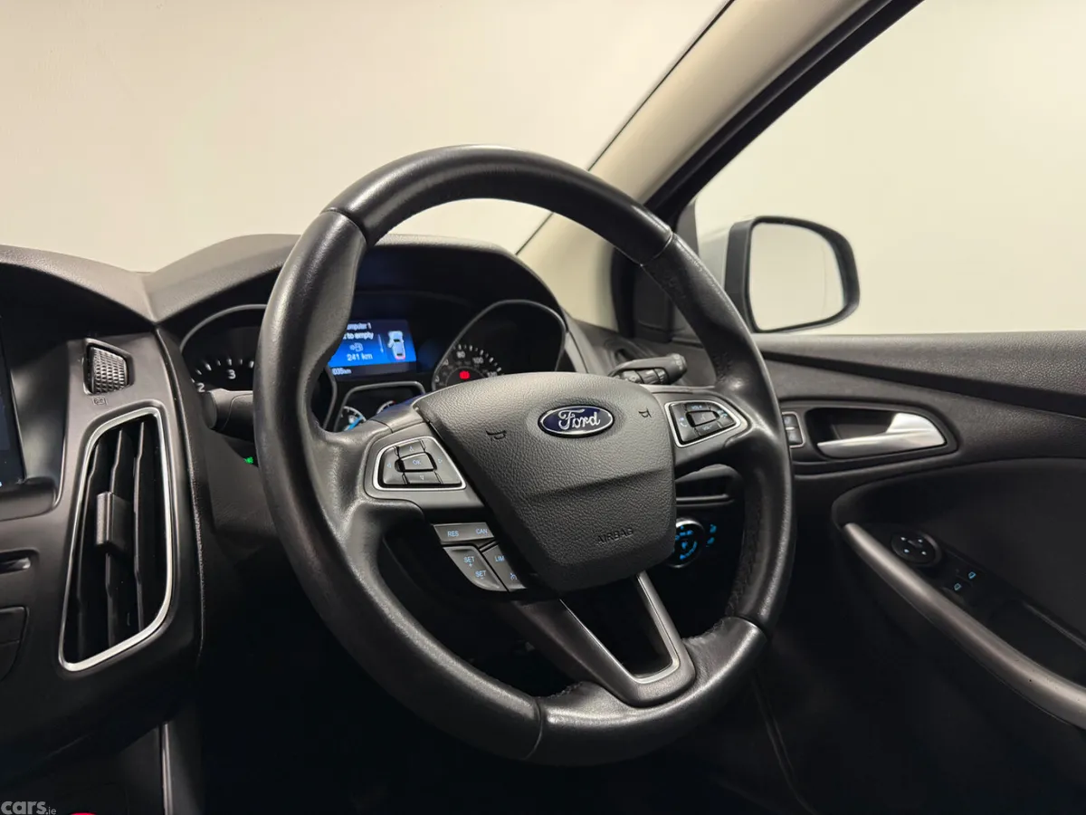 Ford Focus Hatchback, Diesel, 2017, Silver