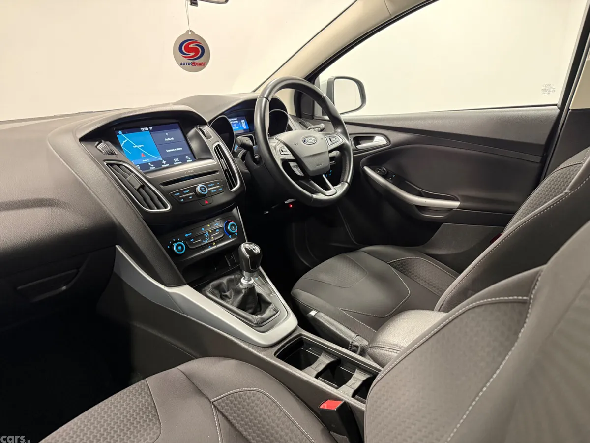 Ford Focus Hatchback, Diesel, 2017, Silver