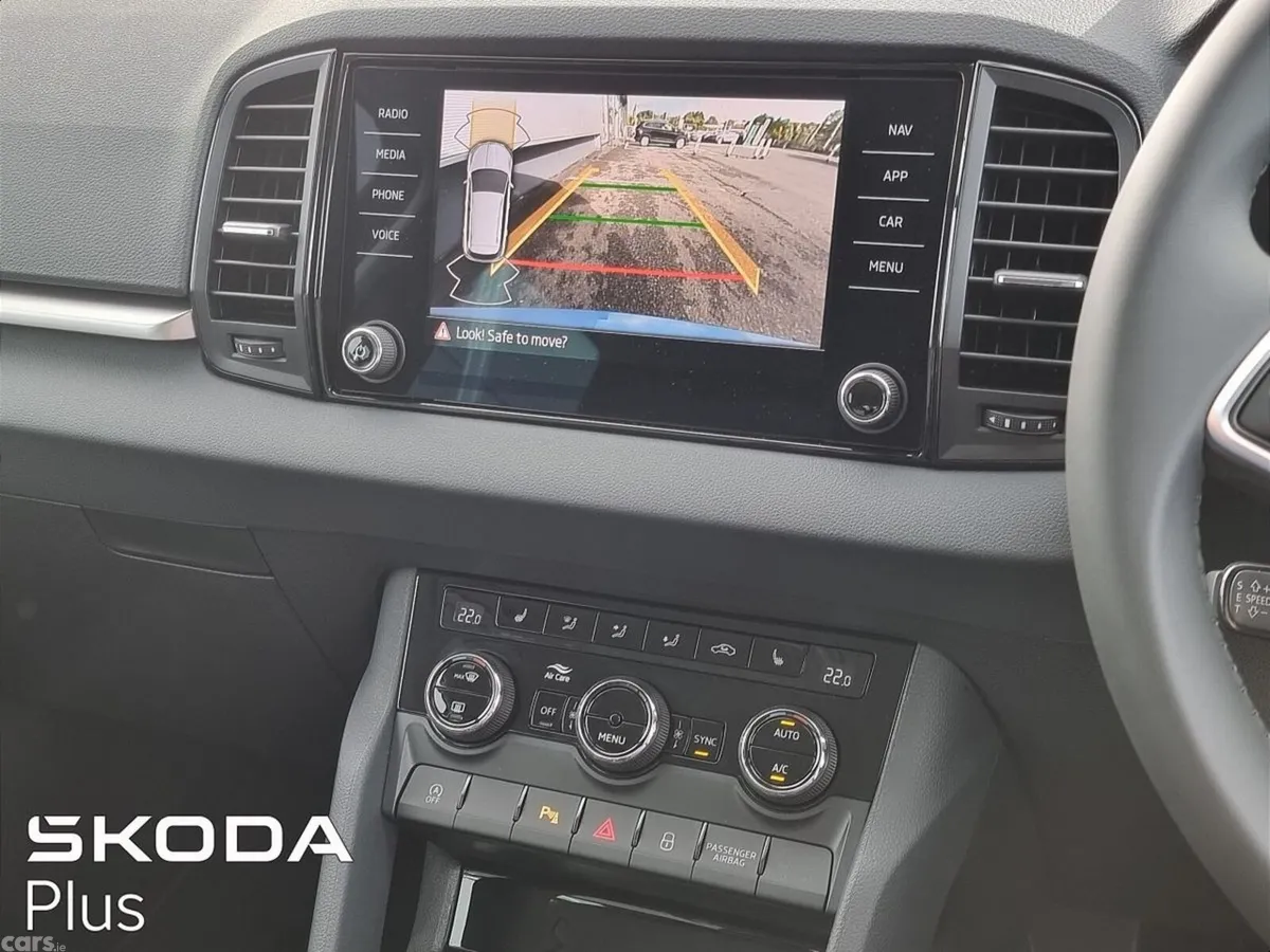 Skoda Karoq SUV, Diesel, 2027, Blue