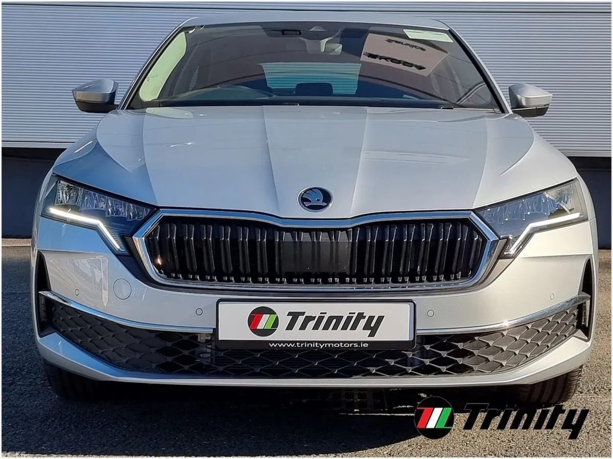 Skoda Octavia Hatchback, Diesel, 2027, Silver