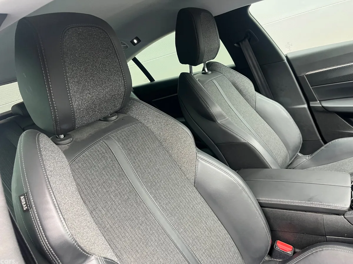 Peugeot 508 Hatchback, Diesel, 2020, Red
