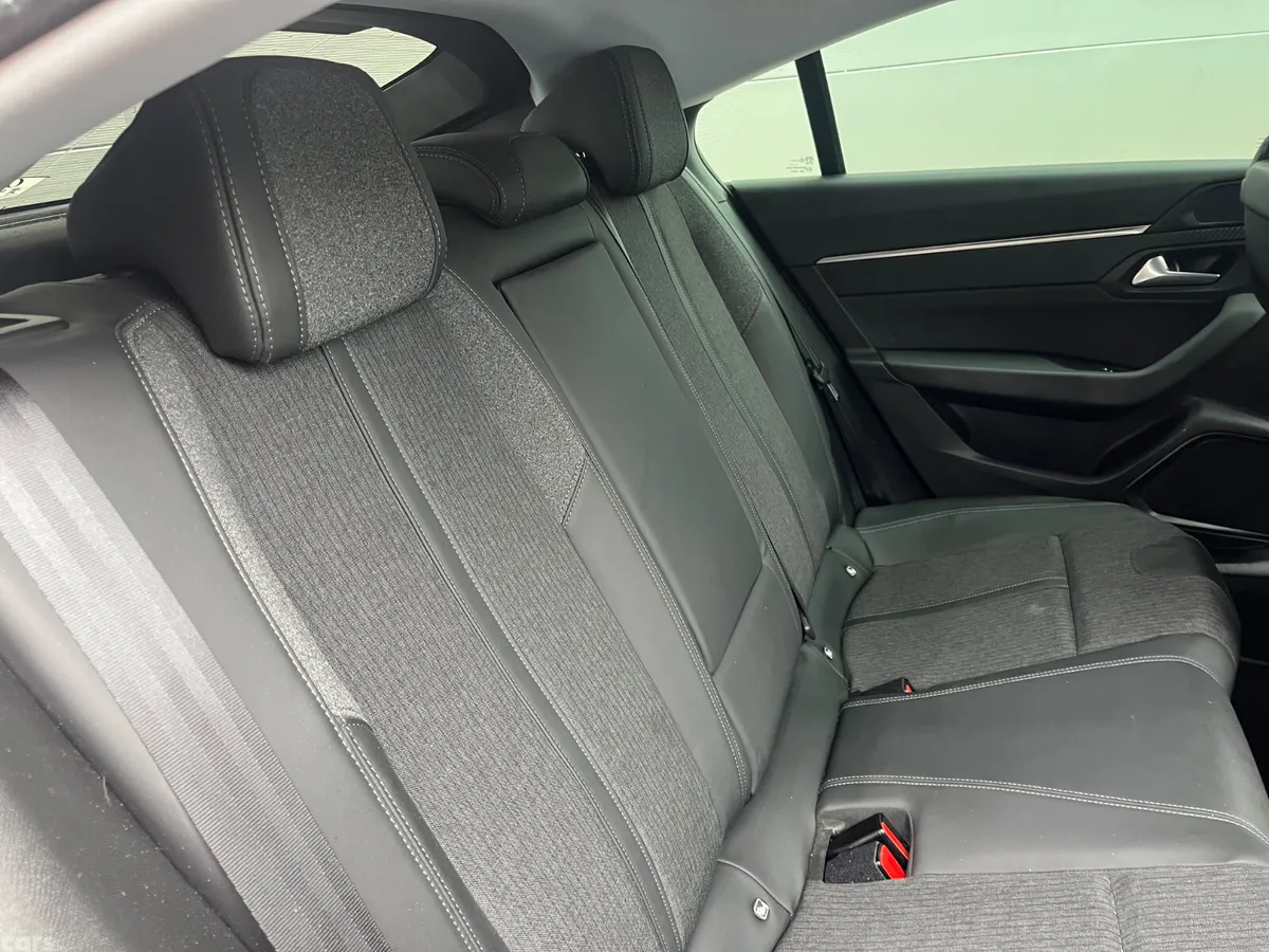 Peugeot 508 Hatchback, Diesel, 2020, Red