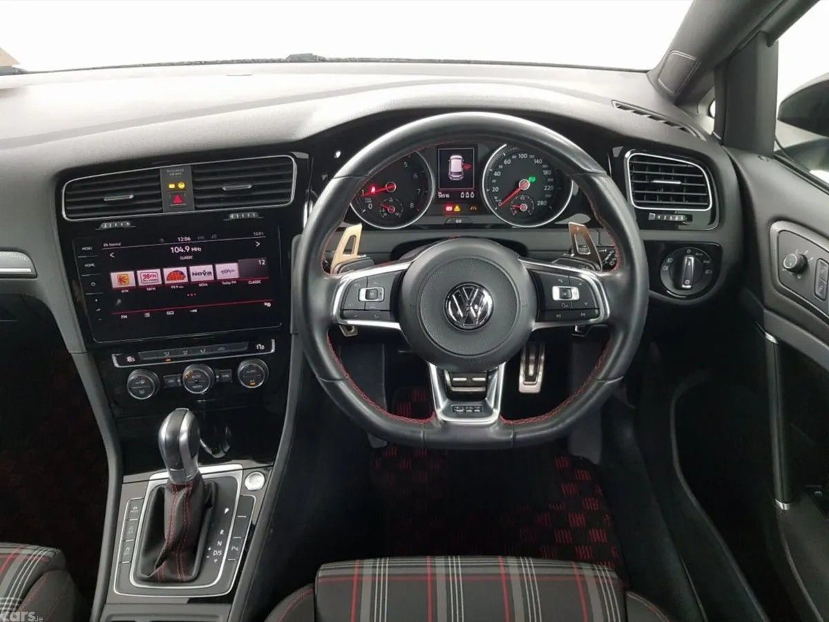 Volkswagen Golf Hatchback, Petrol, 2018, White