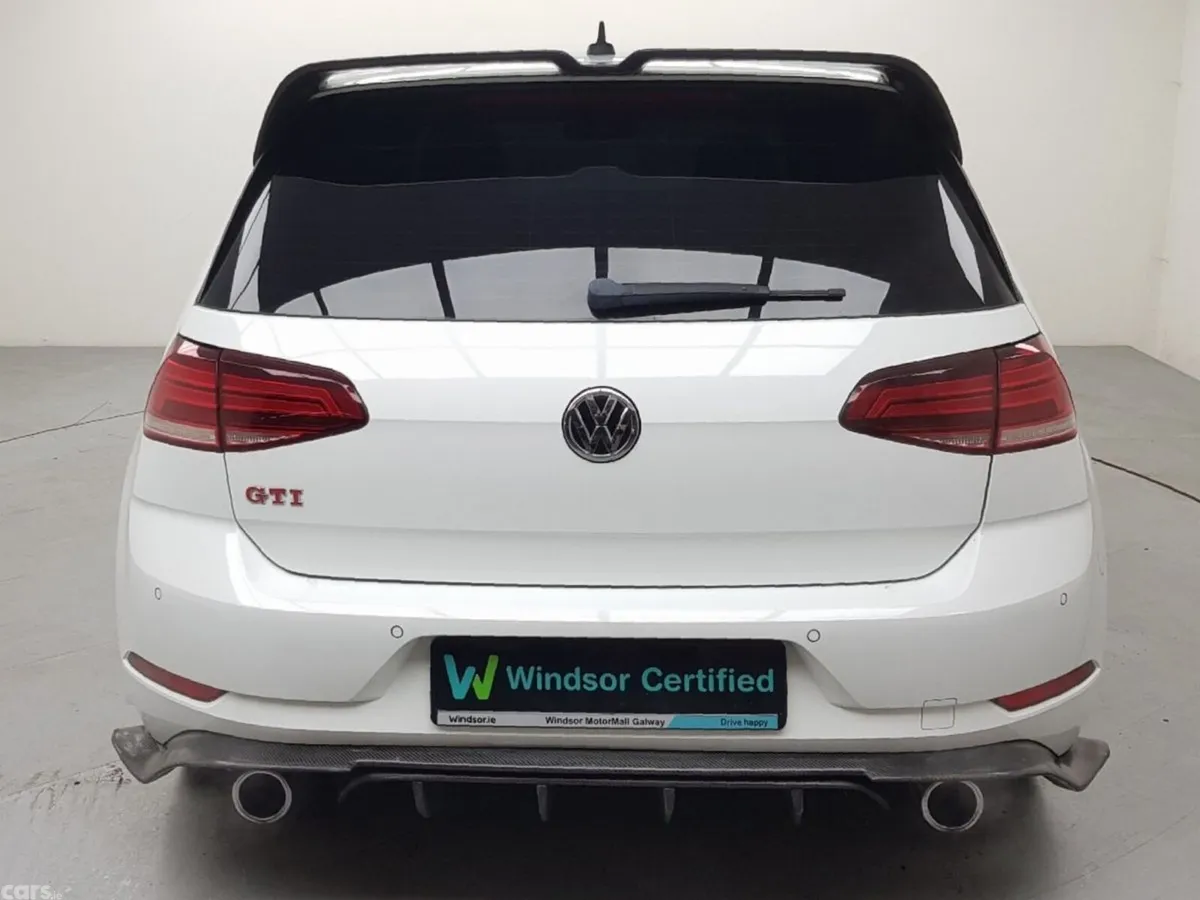 Volkswagen Golf Hatchback, Petrol, 2018, White