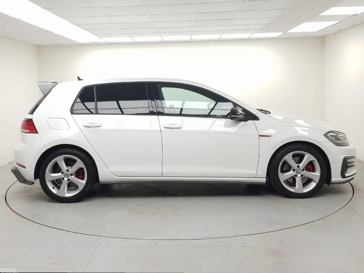 Volkswagen Golf Hatchback, Petrol, 2018, White
