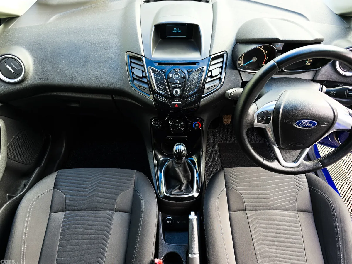 Ford Fiesta Hatchback, Petrol, 2015, Blue
