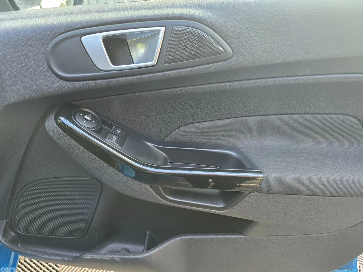 Ford Fiesta Hatchback, Petrol, 2014, Blue