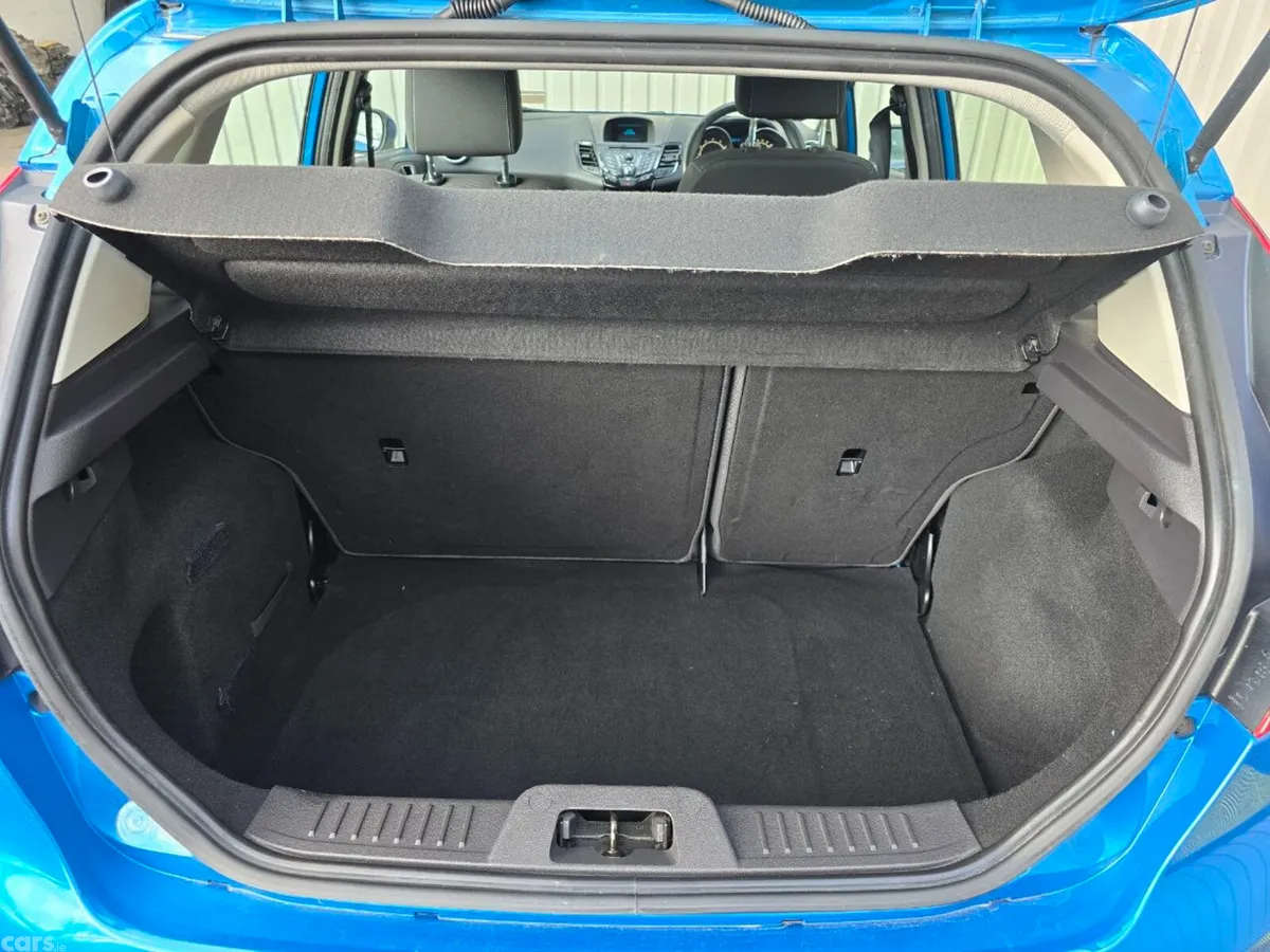 Ford Fiesta Hatchback, Petrol, 2014, Blue