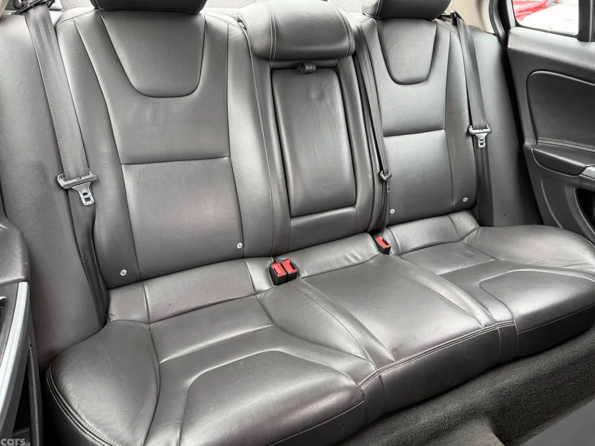 Volvo S60 Saloon, Diesel, 2015, Grey